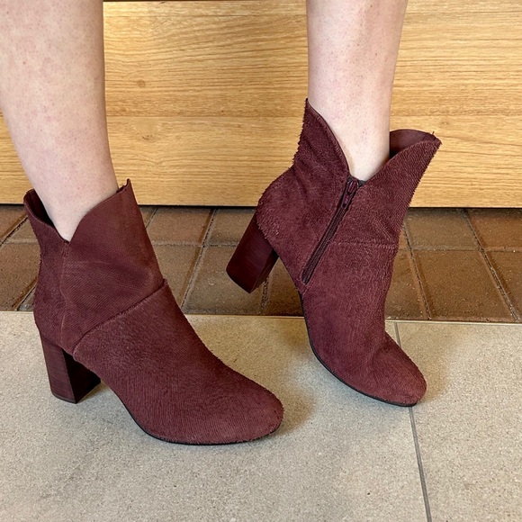 ✨ Seychelles 🇸🇨 Unique Leather Boots✨ Maroon Scaled  Leather European Style - Picture 3 of 7